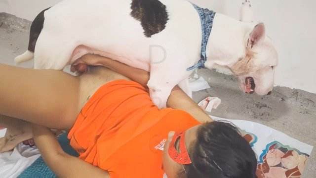 cabeluda peluda  sexo com animais pinto de cavalo cachorro comendo buceta cavalo mete com força na buceta Zoosection Filme pornô com um enorme pau de cavalo