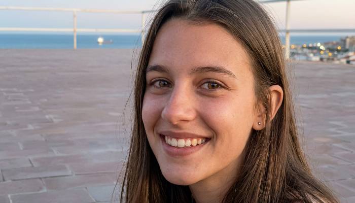 Josefina a portuguesa da AOZ fazendo sexo com animais e zoofilia pesada com muito tesão